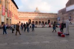 Bologna-11OCT13-2203