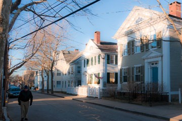 houses on neighborhood street in Stonington, Connecticut